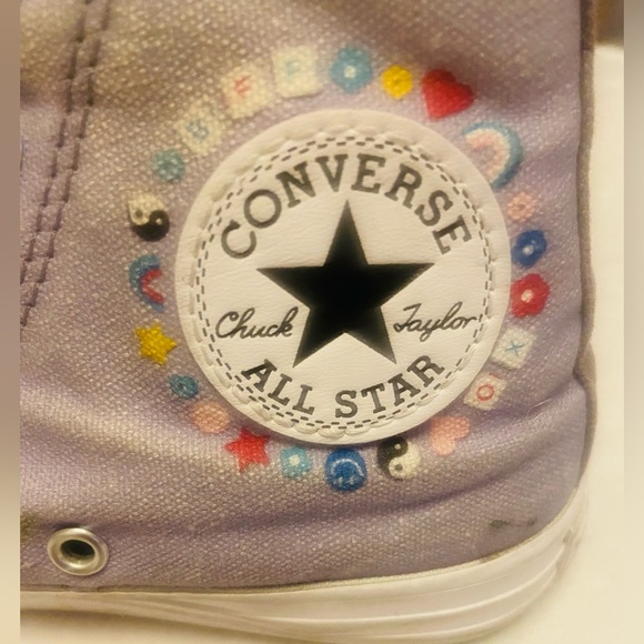 Converse Customizable Chuck Taylor All Star by You! Girls Size 1.5 EUC - Picture 1 of 10